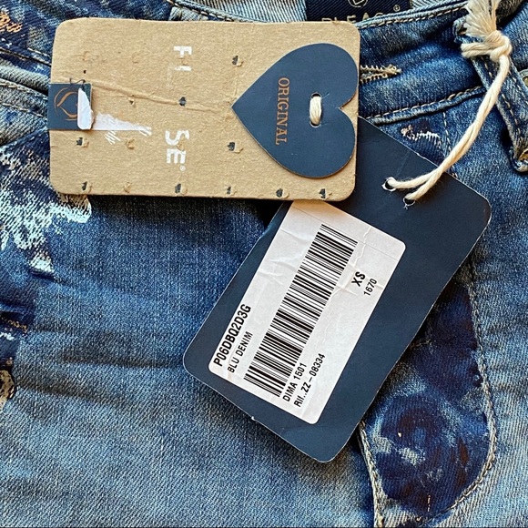 Please Denim Stylish Distressed Jeans with Metallic Accents Size XS - Picture 5 of 11